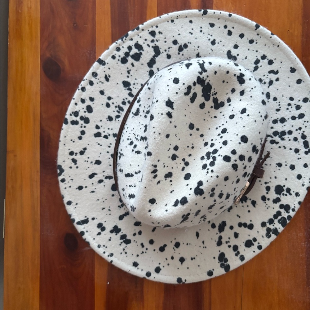 Altar'd State Black and White Speckled Hat